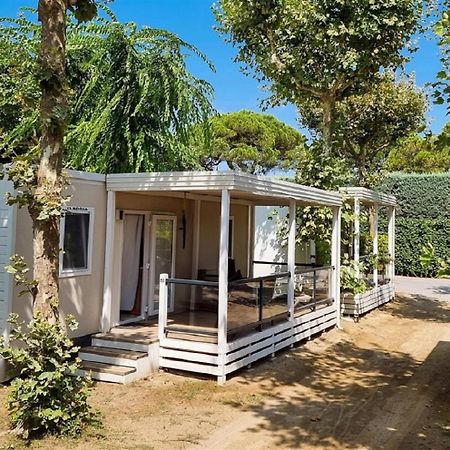 Victoria Mobilehome By Ville Degli Ulivi Марина-ди-Кампо Экстерьер фото